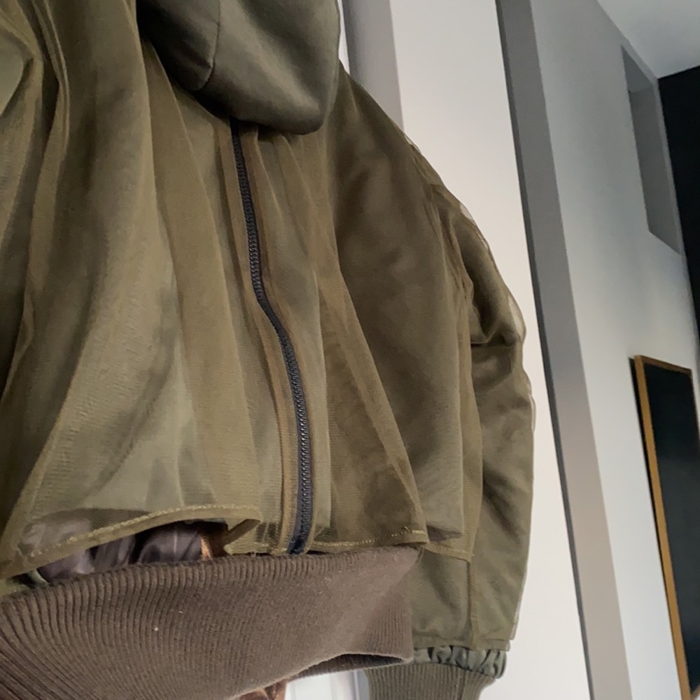 Yohanix Jacket - Picture 8 of 10